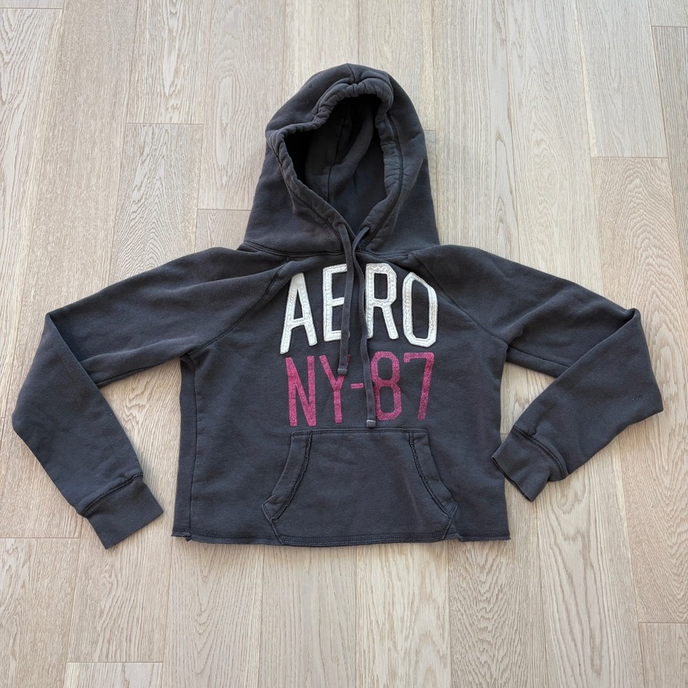 Aeropostale NY-87 Dare Grey Cropped Hoodie - Medium